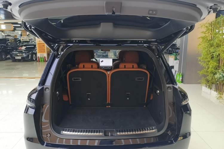 Used Li Auto L9 2022 Max model Trunk