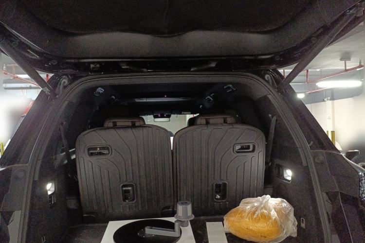 Used Li Auto L9 2022 Max model Trunk