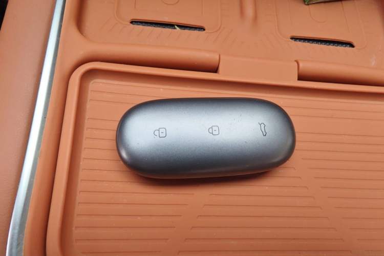 Used Li Auto L9 2022 Max model Vehicle Key