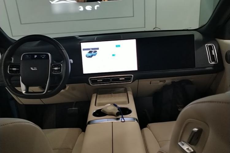 Used Li Auto L9 2022 Max model Center Console