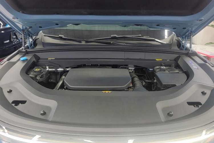 Used Li Auto L9 2022 Max model Engine Bay