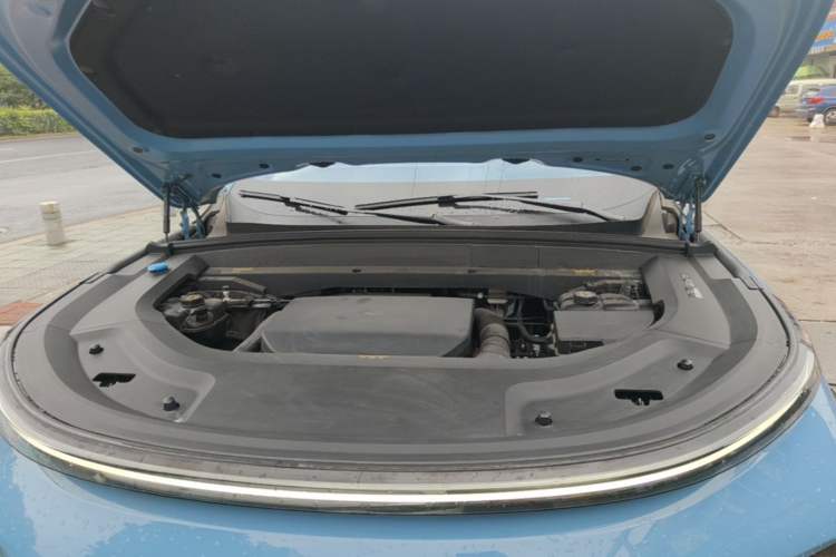 Used Li Auto L9 2022 Max model Engine Bay
