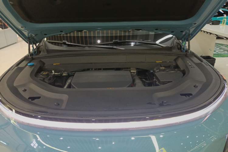 Used Li Auto L9 2022 Max model Engine Bay