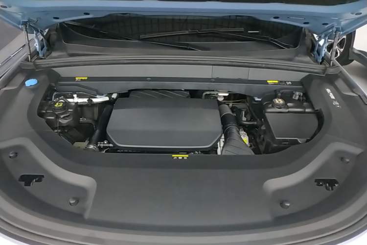 Used Li Auto L9 2022 Max model Engine Bay