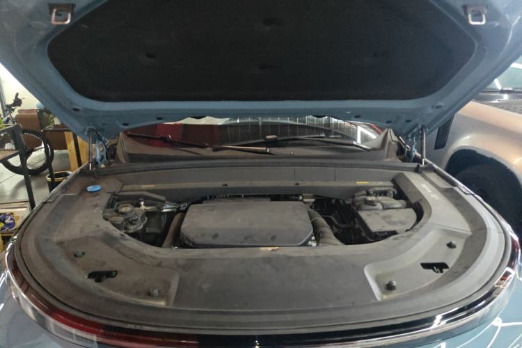 Used Li Auto L9 2022 Max model Engine Bay