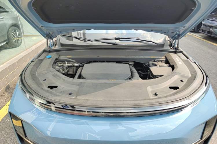 Used Li Auto L9 2022 Max model Engine Bay