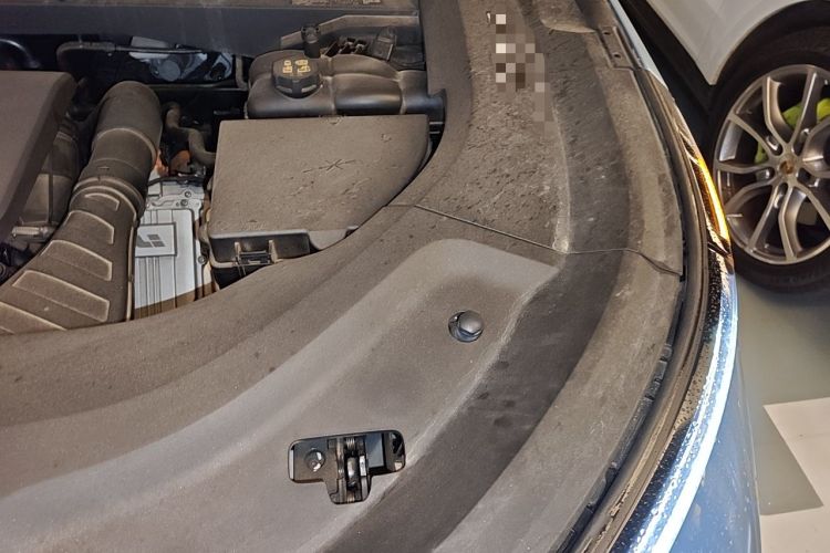 Used Li Auto L9 2022 Max model Engine Bay Left