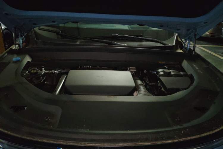 Used Li Auto L9 2022 Max model Engine Bay