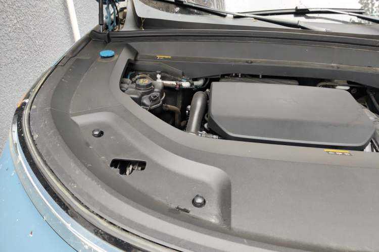 Used Li Auto L9 2022 Max model Engine Bay Right