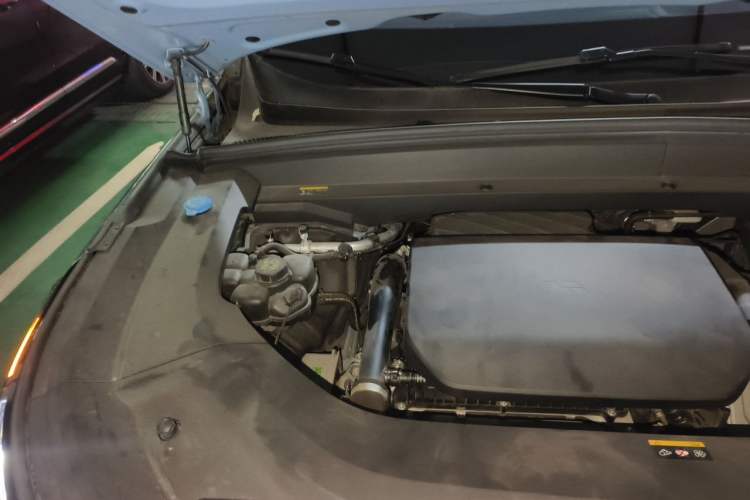 Used Li Auto L9 2022 Max model Engine Bay Right