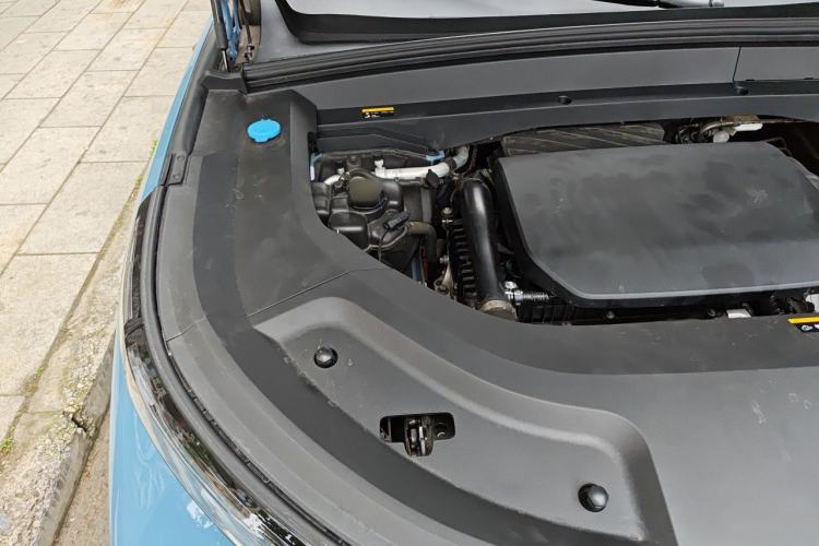Used Li Auto L9 2022 Max model Engine Bay Right
