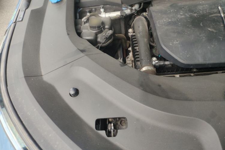 Used Li Auto L9 2022 Max model Engine Bay Right
