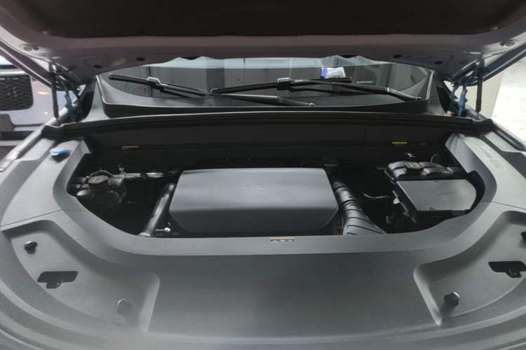 Used Li Auto L9 2022 Max model Engine Bay