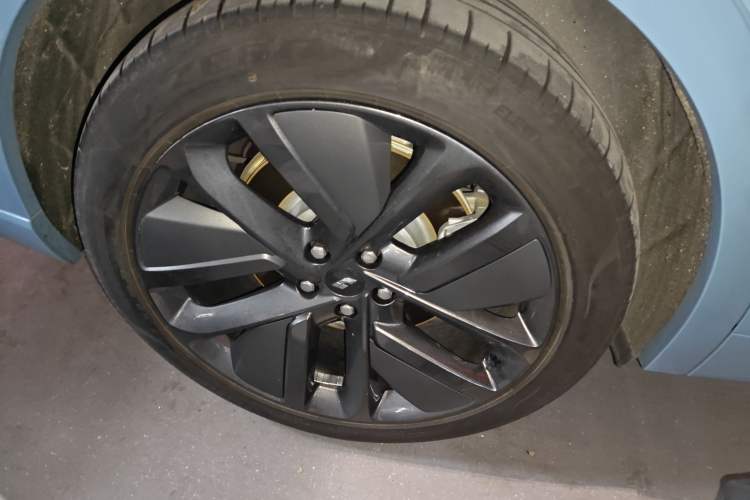Used Li Auto L9 2022 Max model Exterior 4