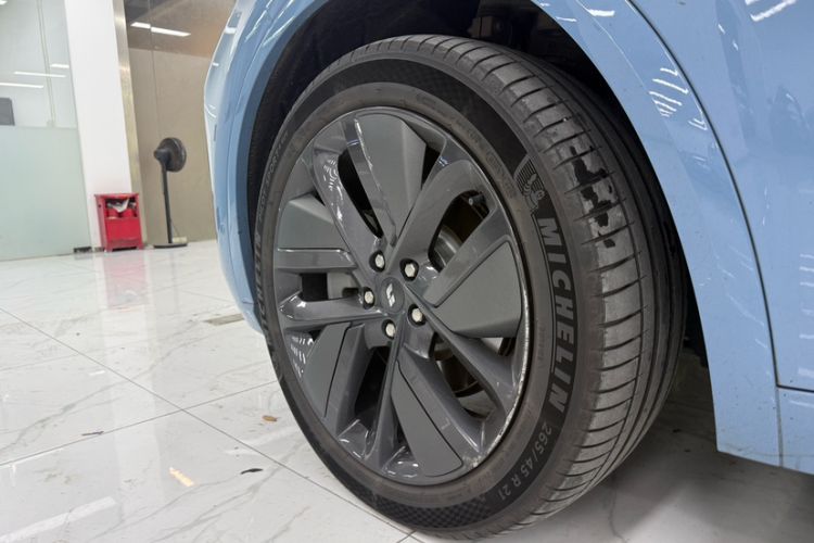 Used Li Auto L9 2022 Max model Exterior 5