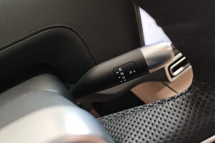 Used Li Auto L9 2022 Max model Gear Lever