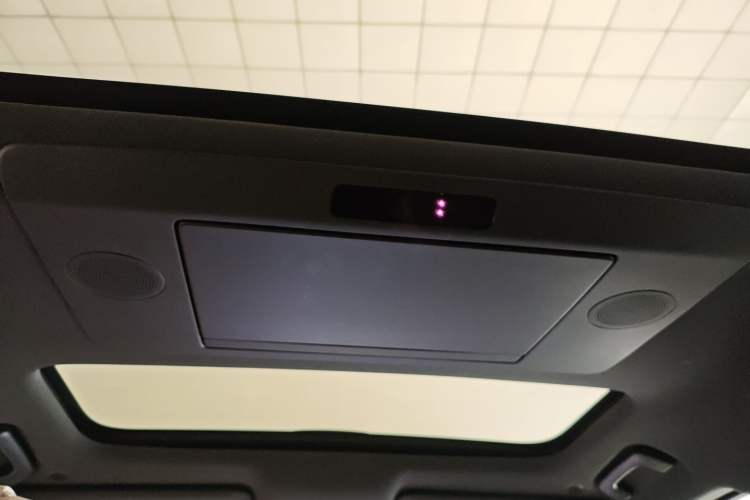 Used Li Auto L9 2022 Max model Headliner