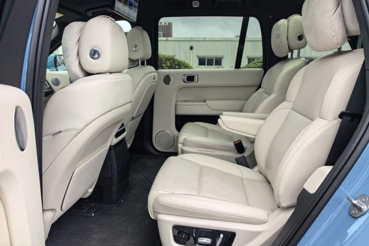 Used Li Auto L9 2022 Max model Interior 1
