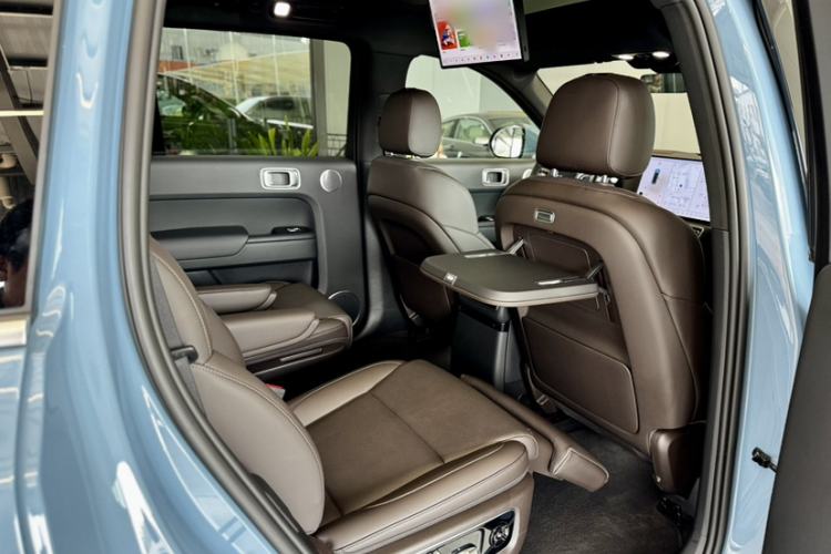 Used Li Auto L9 2022 Max model Interior 4