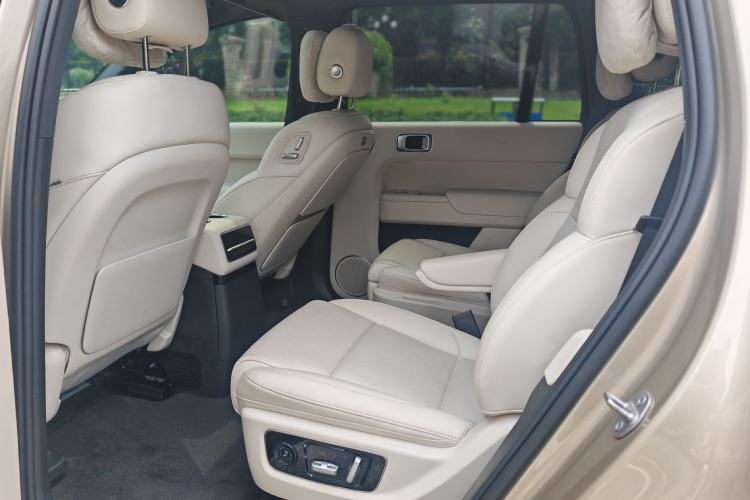 Used Li Auto L9 2022 Max model Interior 6
