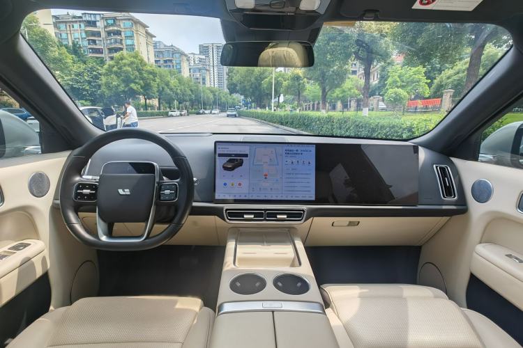 Used Li Auto L9 2022 Max model Interior 8