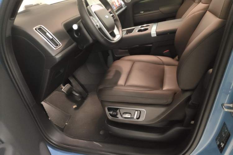 Used Li Auto L9 2022 Max model Left Front Seat