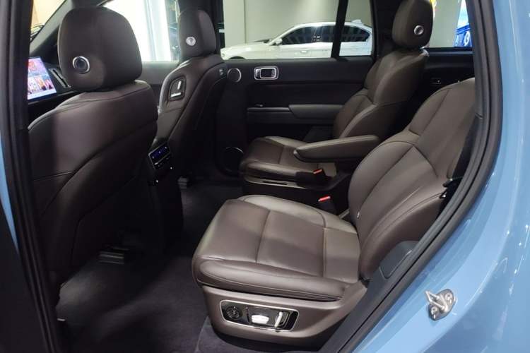 Used Li Auto L9 2022 Max model Left Rear Seat