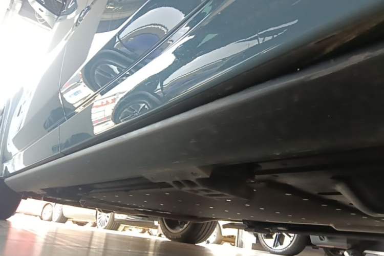 Used Li Auto L9 2022 Max model Left Side Sill