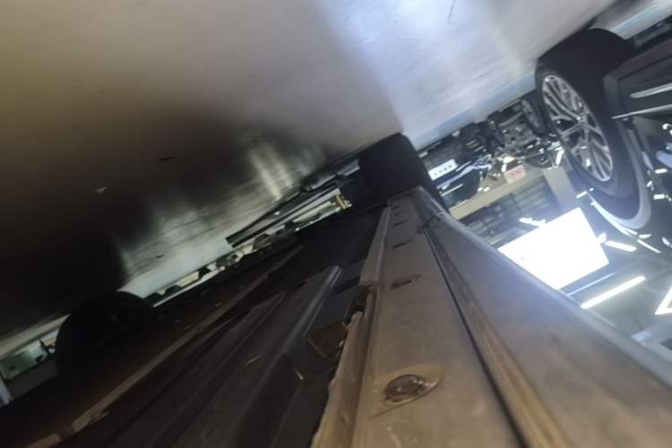 Used Li Auto L9 2022 Max model Left Side Sill