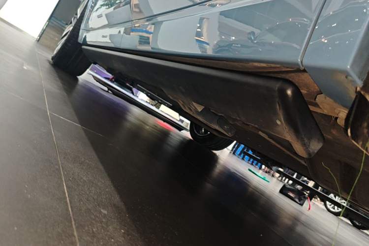 Used Li Auto L9 2022 Max model Left Side Sill