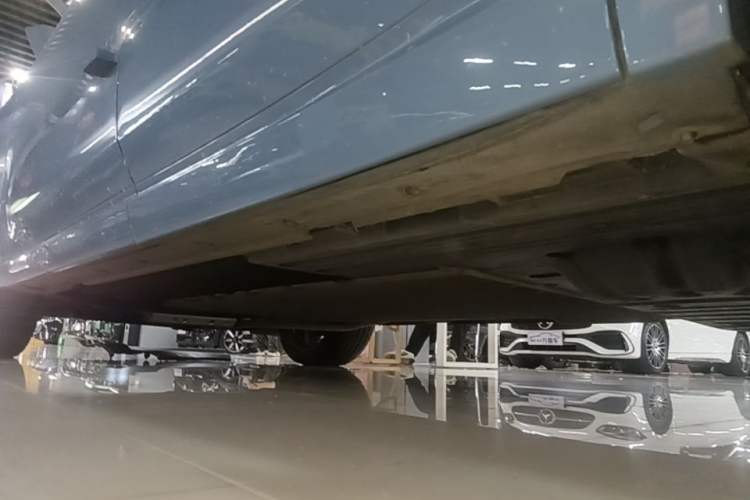 Used Li Auto L9 2022 Max model Left Side Sill