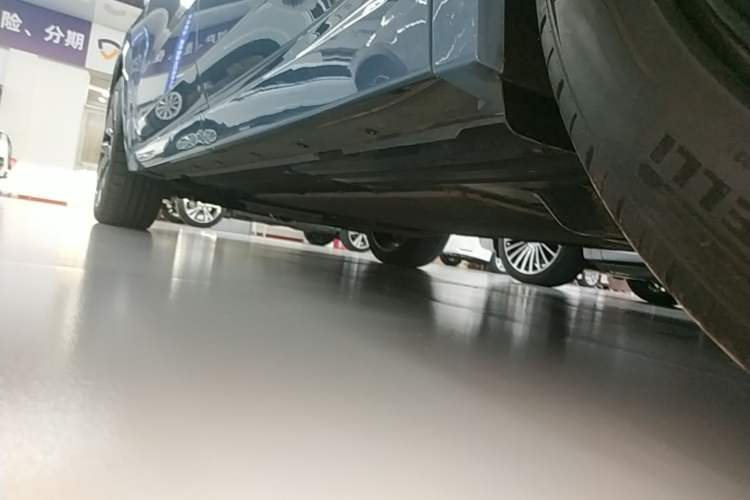 Used Li Auto L9 2022 Max model Left Side Sill