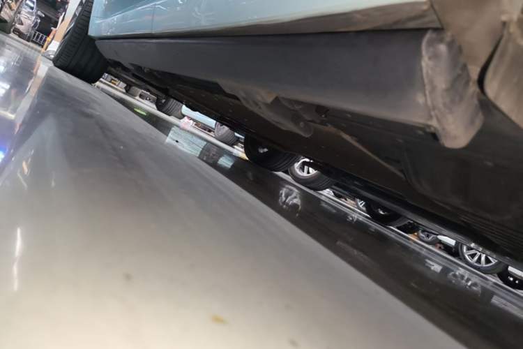 Used Li Auto L9 2022 Max model Left Side Sill
