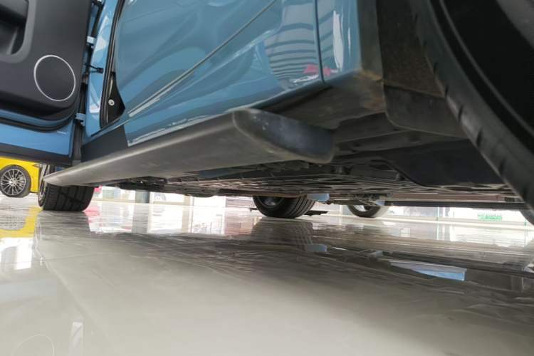 Used Li Auto L9 2022 Max model Left Side Sill