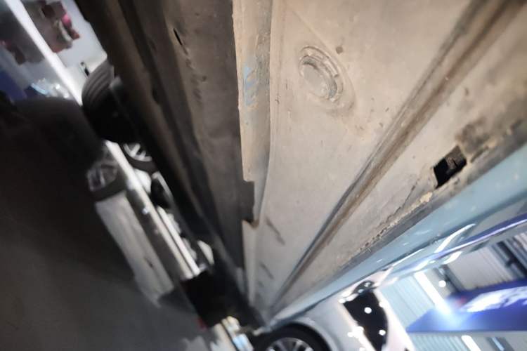 Used Li Auto L9 2022 Max model Left Side Sill
