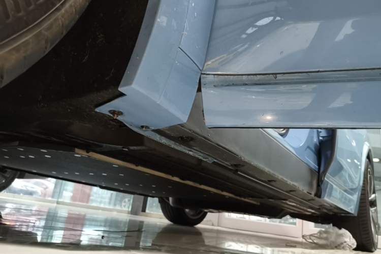 Used Li Auto L9 2022 Max model Left Side Sill