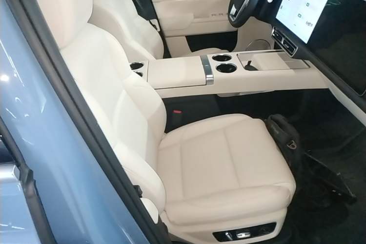 Used Li Auto L9 2022 Max model Right Front Seat