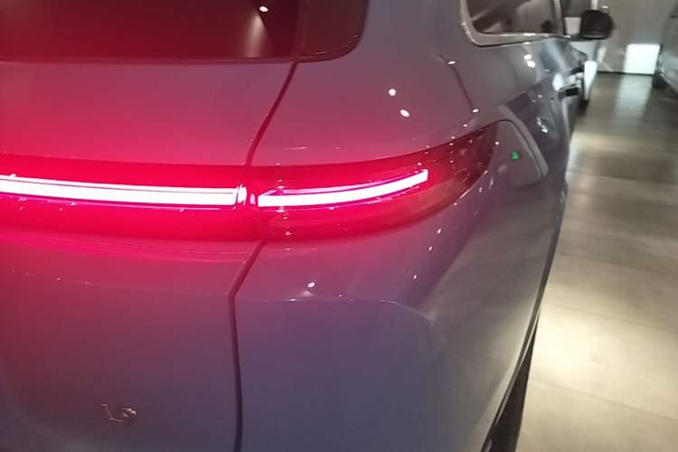 Used Li Auto L9 2022 Max model Right Rear Taillight