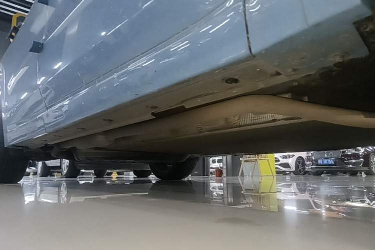 Used Li Auto L9 2022 Max model Right Side Sill