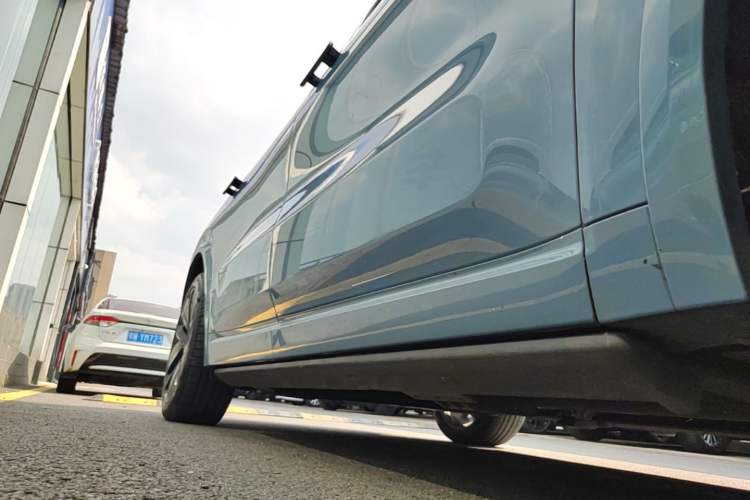 Used Li Auto L9 2022 Max model Right Side Sill