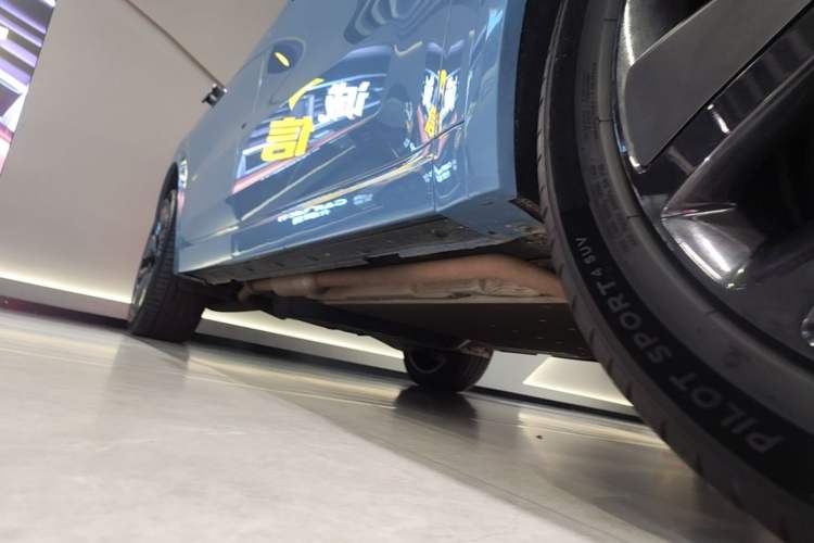 Used Li Auto L9 2022 Max model Right Side Sill