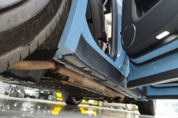 Used Li Auto L9 2022 Max model Right Side Sill