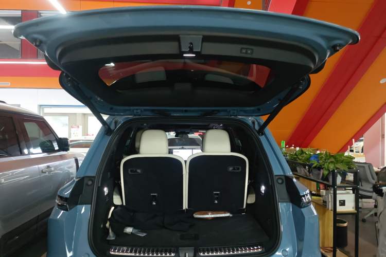 Used Li Auto L9 2022 Max model Trunk