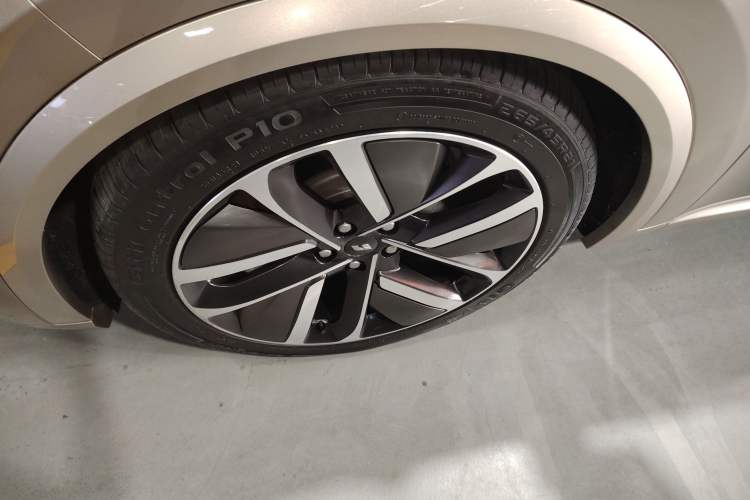 Used Li Auto L9 2022 Max model Exterior 7