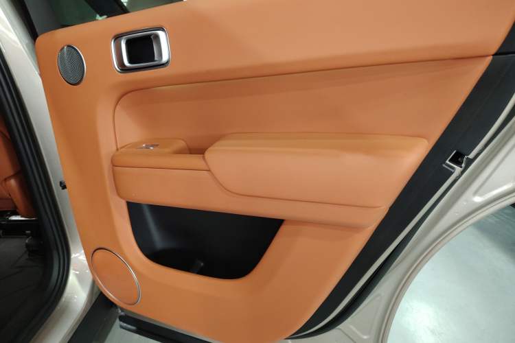 Used Li Auto L9 2022 Max model Interior 6