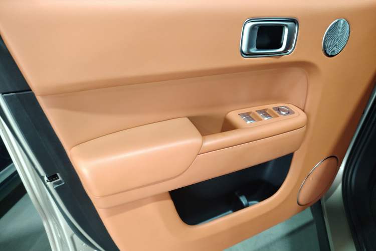 Used Li Auto L9 2022 Max model Interior 7