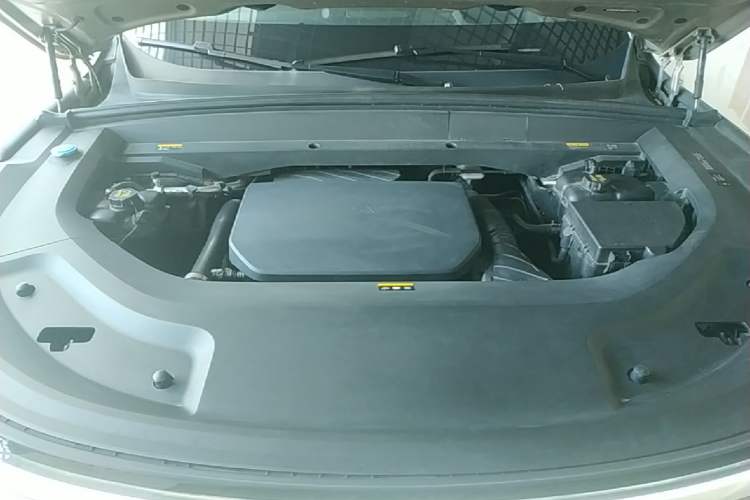 Used Li Auto L9 2022 Max model Engine Bay