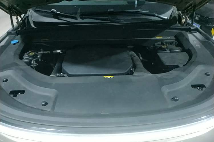 Used Li Auto L9 2022 Max model Engine Bay