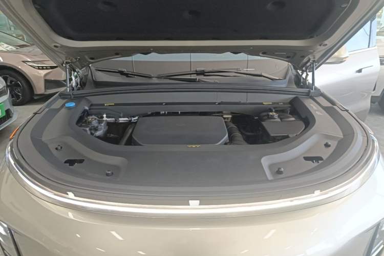Used Li Auto L9 2022 Max model Engine Bay