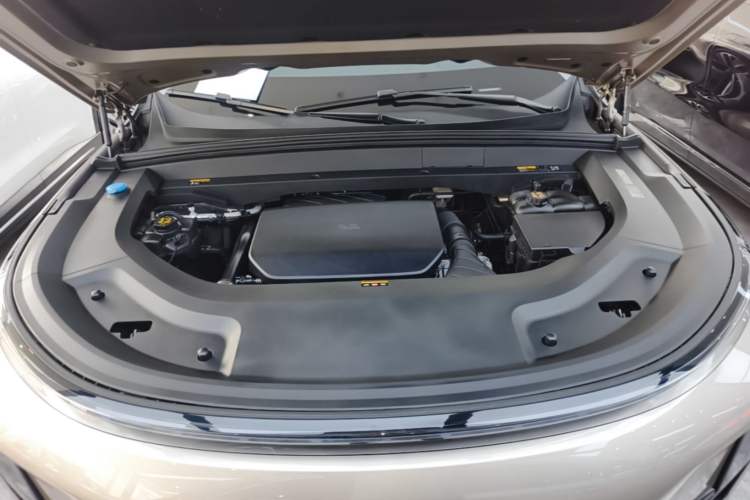Used Li Auto L9 2022 Max model Engine Bay